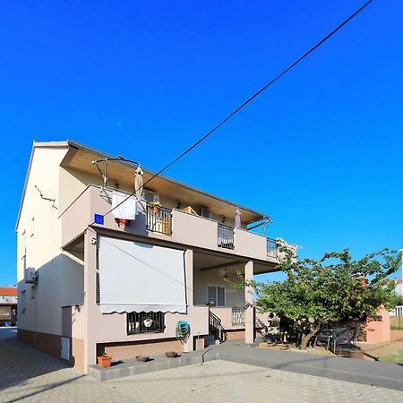 Holiday House Andrija Бибине Екстериор снимка