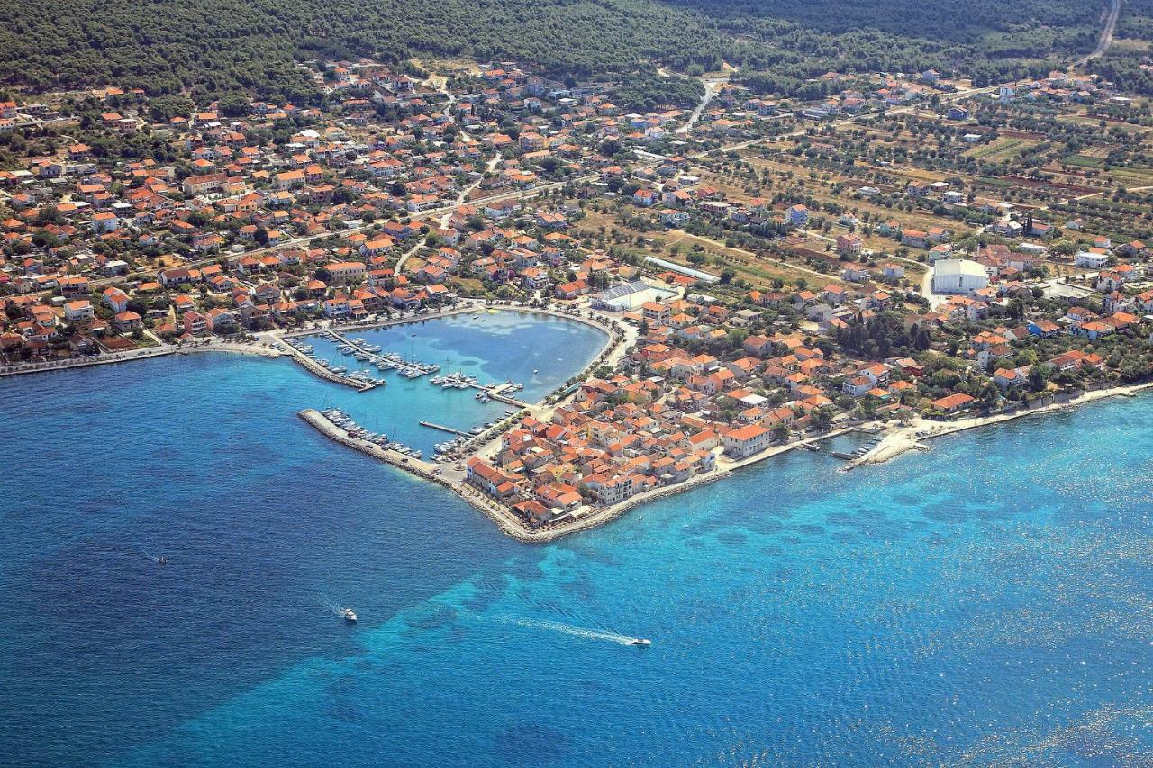 Holiday House Andrija Бибине Екстериор снимка
